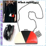 ☆POLLY媽☆歐美URBAN OUTFITTERS紅黑象牙白壓克力拼接半圓形手拿包/晚宴包/黑銅鍊條肩背包