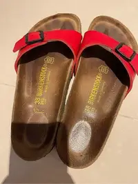 在飛比找Yahoo!奇摩拍賣優惠-BIRKENSTOCK 38號拖鞋