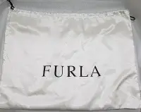 在飛比找Yahoo!奇摩拍賣優惠-羅浮宮 真品 Furla 芙拉銀白色 包包 束口式防塵袋 大