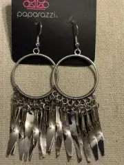 Paparazzi Jewelry Let Grit Be Silver Earrings
