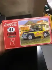 1/25 AMT 41 PLYMOUTH COKE MODEL KIT NEW