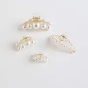 Faux Pearl Hair Claw #2 - 5 Pearl - White - M