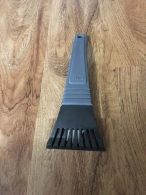 Hopkins Mfg. Sub-Zero 10" Bear Claw Ice Scraper