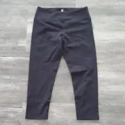 Black Buff Bunny Fitted Athletic Capri