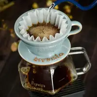 在飛比找ETMall東森購物網優惠-Brewista景德鎮陶瓷手沖咖啡濾杯蛋糕型四孔家用滴濾式咖