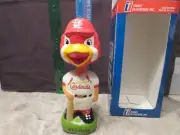 1996 TEI TWINS ENTERPRISE ST. LOUIS CARDINALS MASCOT FRED BIRD BOBBLEHEAD (MINT)