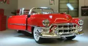 1:24 Cadillac Eldorado 1953 Open Convertible Detailed Welly Diecast Scale Model