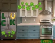 VictoryStore St. Patrick's Day Shamrocks and Doormat Bundle Set 20353