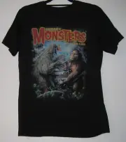 Famous Monsters of Filmland T-Shirt - Godzilla vs King Kong - NEW - size SMALL