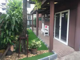 曼谷河畔的3臥室獨棟住宅 - 250平方公尺/2間專用衛浴Thai house with garden