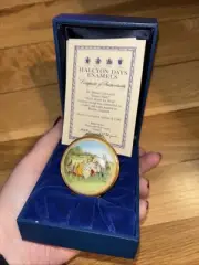 Vintage Halcyon Days Disney Winnie The Pooh Enamel Trinket Box “Three Cheers”