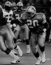 Barry Sanders Detroit Lions runs with the ball 1990s Old Photo 11