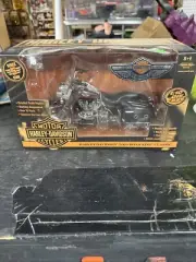 Maisto #36939 Harley Davidson 2003 Road King Classic Die Cast 1:18 FT6
