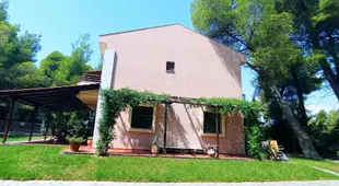 High aesthetics maisonette in the wood by the sea