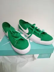 Nike SB Blazer Court Mid PRM Green sz 10.5 Men's #3c5