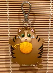 Bath & Body Works Pocketbac Hand Sanitizer Holder CAT with Yarn