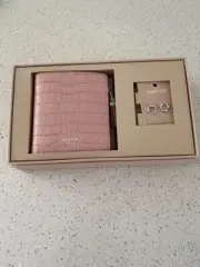 Oroton Mezzo Wallet And Earrings Primrose