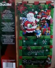 Bucilla SANTA GREETING CARD HOLDER Felt CHRISTMAS Wall Hanging Kit OOP RARE