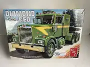 AMT Diamond Reo 1/25 Model Kit Sealed