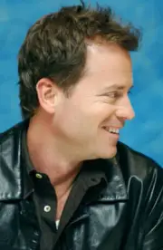 Greg Kinnear at Stuck On You P/C, Matt Damon Cher Greg Kinnear Eva- Old Photo 1