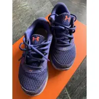 在飛比找蝦皮購物優惠-二手UA女童慢跑鞋步鞋UnderArmour