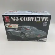 AMT '63 Split Window Corvette Sting Ray 1:25 Model Kit #861 - FACTORY SEALED