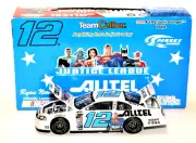 2004 - NASCAR TC Owners 1:24 Die Cast - #12 Pearl Justice Autographed-R. Newman