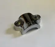 Harley TOURING Custom Chrome 45835-00 holder AXLE clamp 2000 -13 Cap OUTRIGHT
