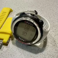 在飛比找Yahoo!奇摩拍賣優惠-[二手品]Suunto D4i 潛水電腦錶 功能正常無盒裝