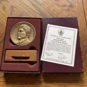 William Jefferson Clinton Inaugural Metal 1993 With COA Never Been Out Of Box