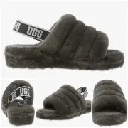 UGG FLUFF YEAH SLIDE SANDAL YOUTH SZ 6 (FITS 7.5-8.0 WOMEN'S)