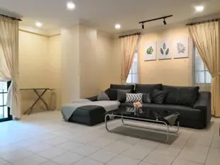 古晋市中心的3臥室獨棟住宅 - 150平方公尺/2間專用衛浴JJ's Residences - 3BR spacious @ Riverine, Kuching