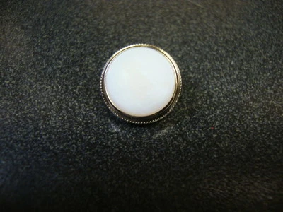 Genuine Yamaha Trumpet (1) Valve Button with Pearl NEW! S3