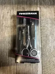 Tweezerman Essential 4pc Grooming Kit Point Tweezerette,Scissors,Clipper & Case