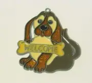 WELCOME DOG SUNCATCHER WITH BROWN AND WHITE FACE (ANIMAL SUNCATCHERS)