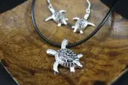 STERLING SILVER 2pc PENDANT/EARRING INLAY ABALONE SHELL TURTLE JEWELRY SET