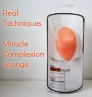 Real Techniques - Miracle complexion sponge foundation - your base / flawless
