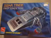 AMT Ertl Star Trek Deep Space Nine Runabout Rio Grande #8741 Model Kit