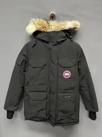 在飛比找Yahoo!奇摩拍賣優惠-Canada Goose 加拿大鵝黑色遠征羽絨服