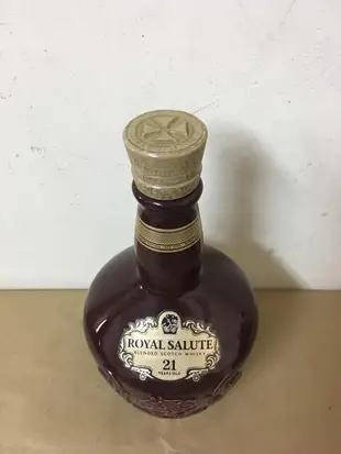 WH28198【四十八號老倉庫】二手 酒紅 皇家禮炮 21年蘇格蘭威士忌 空酒瓶 0.7L 高25cm 1瓶價