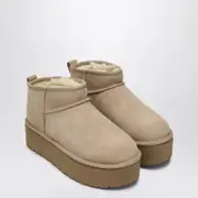[UGG] Classic Ultra Mini Boots With Sand-coloured Platform 10 US Beige