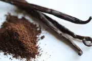 VANILLA Fragrance Concentrate, 1 lb (.5 Kg) bottle. Flat rate shipping.