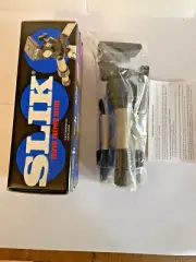 SLIK MINI STILL DIGITAL CAMERA STAND (TRIPOD) New in Box
