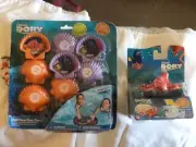 Finding Dory Shell Race Dive Game & Swigglefish Hank Toy
