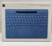 Microsoft Surface Slim Pen (2nd Edition) and Pro Flex Keyboard for Pro Sapphire