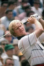 Jack Nicklaus in action during Sunday play at Oakmont CC. Oa - 1973 Old Photo