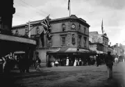 Hobart Tasmania 1905 - Walch 's Bookshop and T.l. Wood, Bookseller- Old Photo