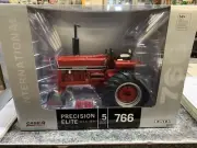 Ertl IH International 766 Black Panel Precision Elite Series Tractor 1/16 NIB