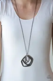 Paparazzi URBAN ARTISAN Black Necklace NWT!