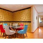 Spanish Steps Versace Style Apartment With Jacuzzi